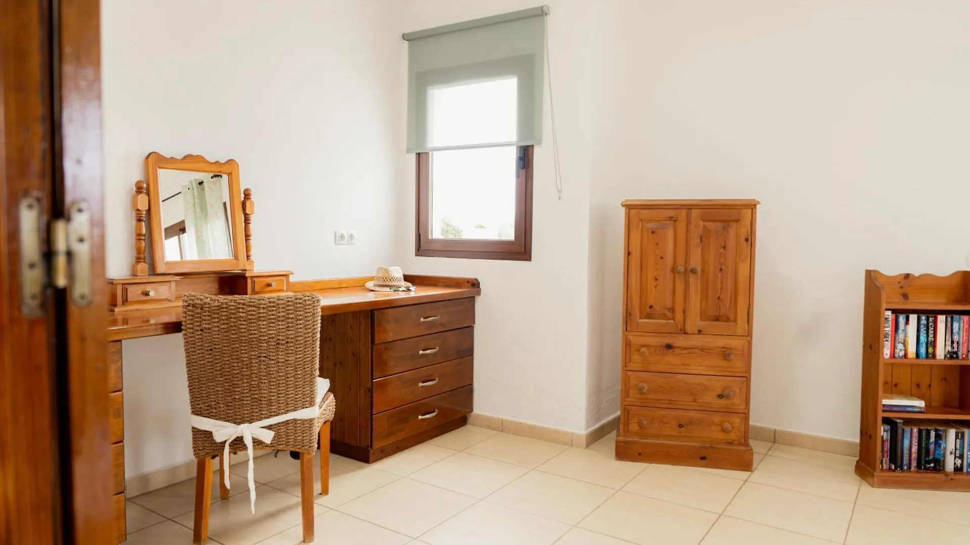 Villa Buena Vista With Heated Indoor Pool In El Roque 라 올리바 0*,  스페인