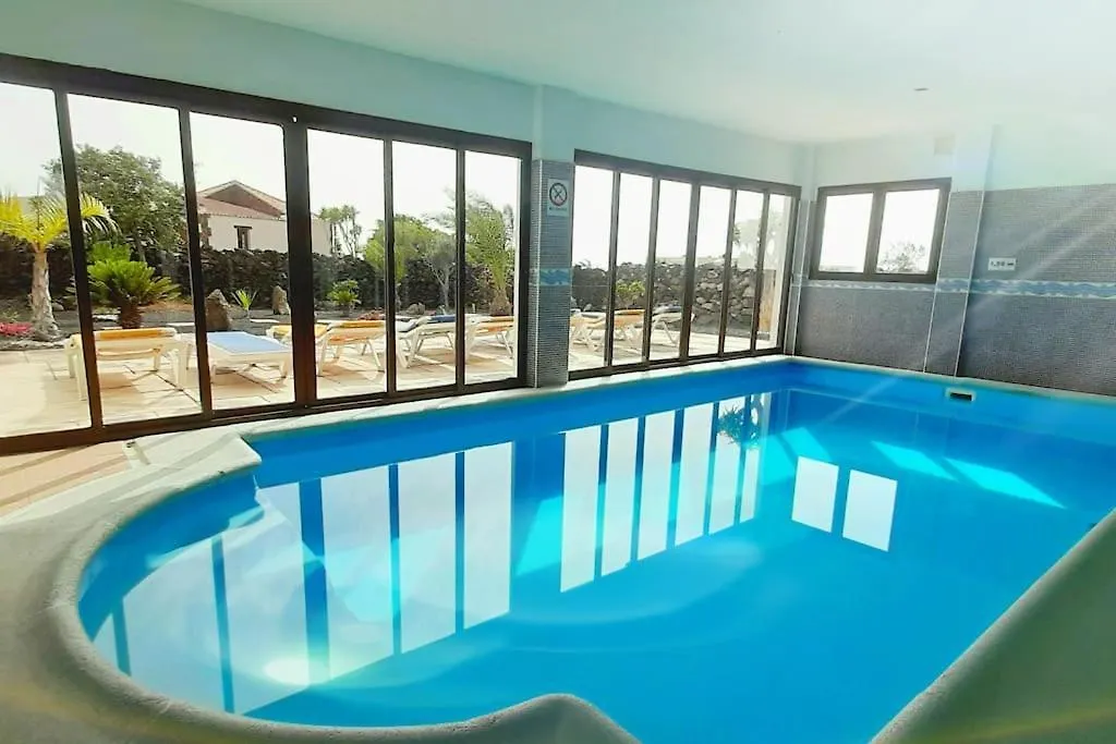 Villa Buena Vista With Heated Indoor Pool In El Roque La Oliva España