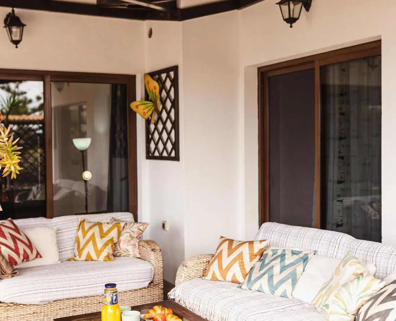 Villa Buena Vista With Heated Indoor Pool In El Roque La Oliva