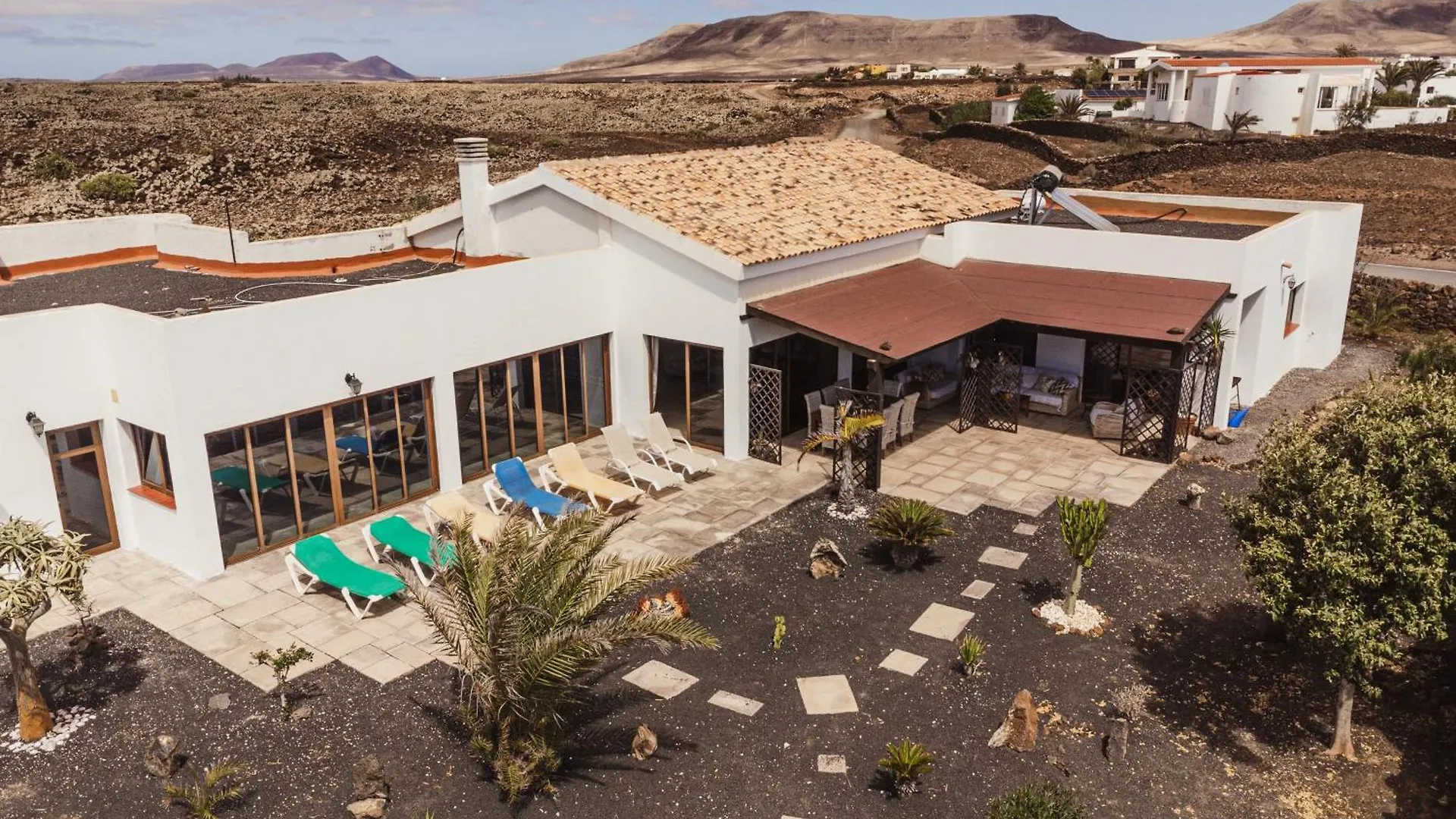 Villa Buena Vista With Heated Indoor Pool In El Roque La Oliva España