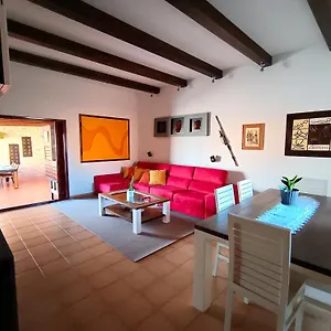Villa Enola, La Oliva